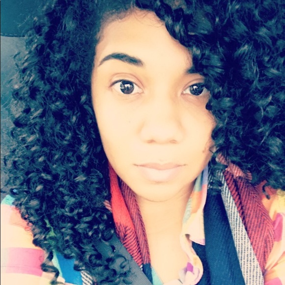 Meet Your Posher!!! - Picture 5 of 5